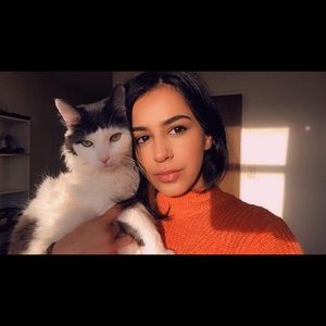 Meet your Posher, Faiza